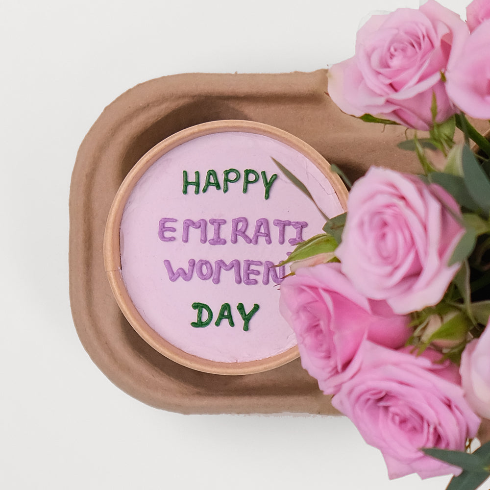 EMIRATI WOMEN'S DAY CHOCOLATE CUP CAKE  WITH  PURPLE SPRAY ROSE FLOWER ARRANGEMENT