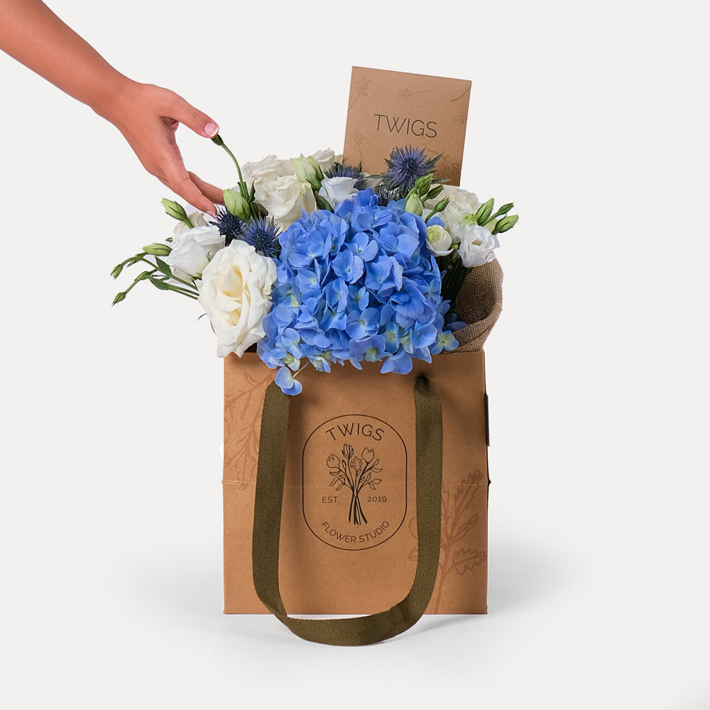 SPECIAL WHITE ROSE & PURPLE HYDRANGEA FLOWER  BOUQUET BAG (MEDIUM SIZE)