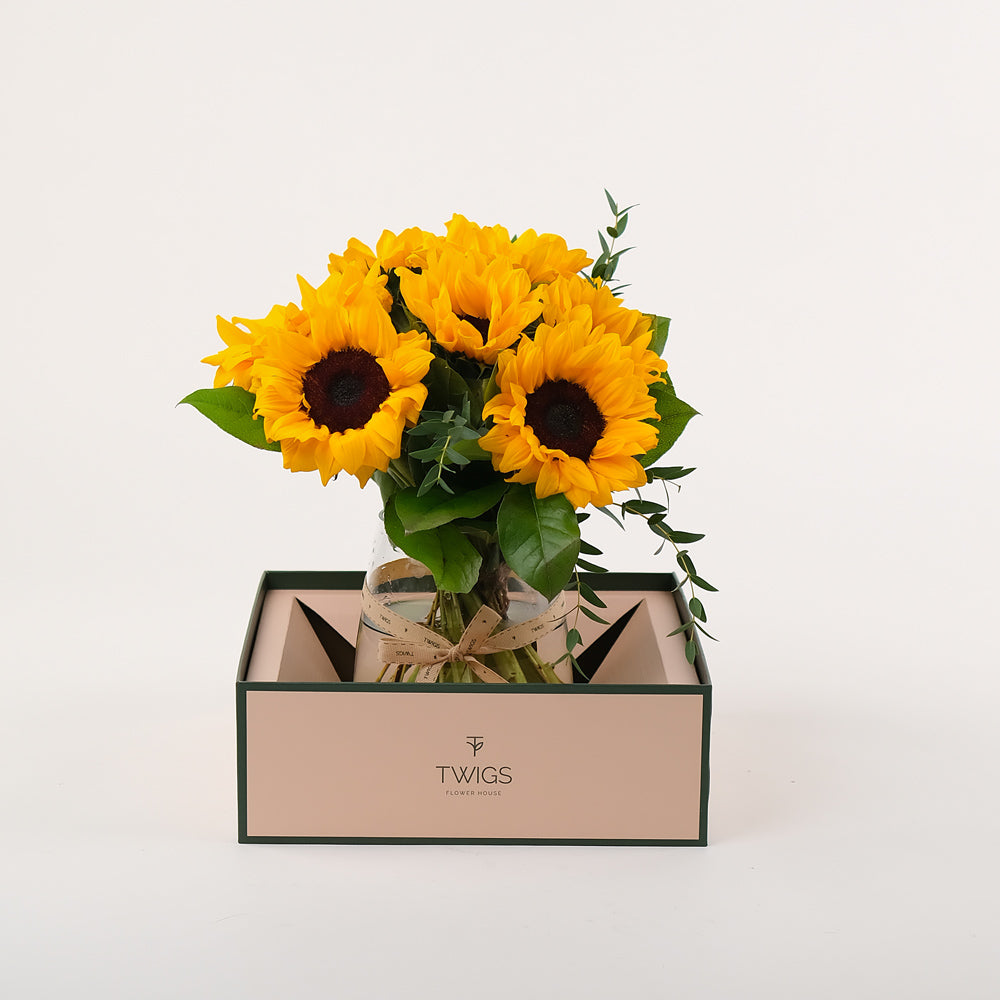 Sunshine Bliss – A Bright and Cheerful Arrangement of Sunflowers