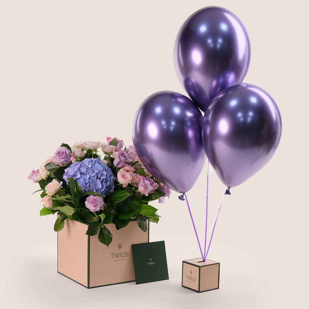 Elegant Bloom Bundle – Roses, Hydrangea & Balloons– A Luxurious and Thoughtful Gift