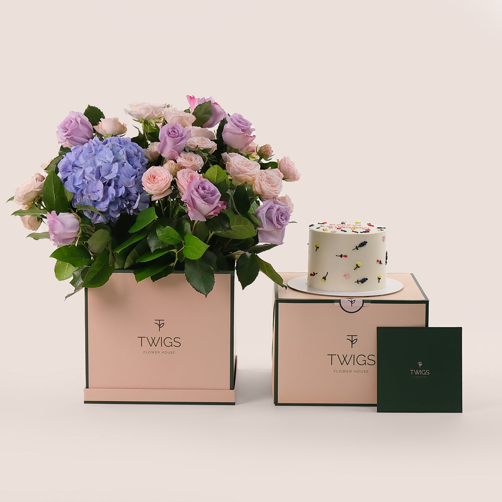 Cube Box & Floral Cake Bundle – A Luxurious Blend of Beauty and Sweetness