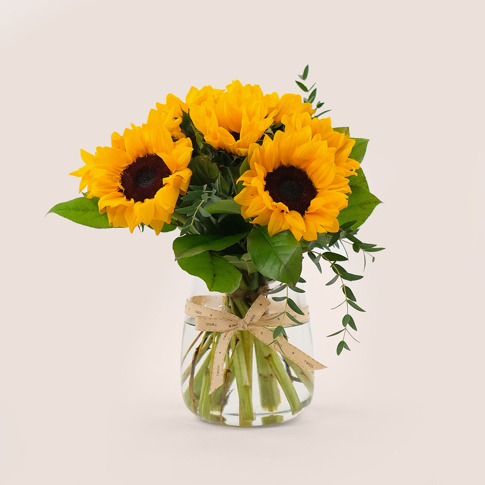 Sunshine Bliss – A Bright and Cheerful Arrangement of Sunflowers