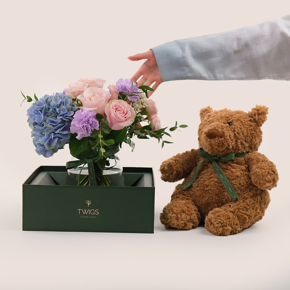 Vase & Teddy Bear Bundle – A Thoughtful Gift of Flowers and Cuddly Comfort