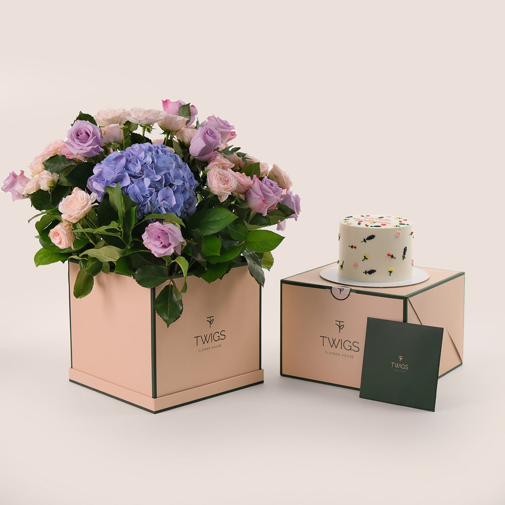 Cube Box & Floral Cake Bundle – A Luxurious Blend of Beauty and Sweetness