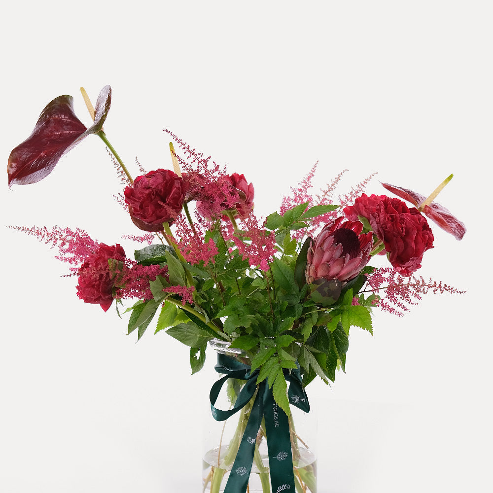 PREMIUM RED MIX IN VASE