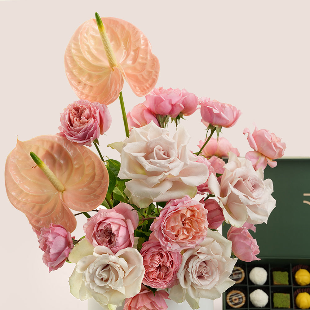 Uns & Truffles Ceramic Vase Arrangement & Premium Truffles · Petite Fours · Eid Al Adha Gift Set