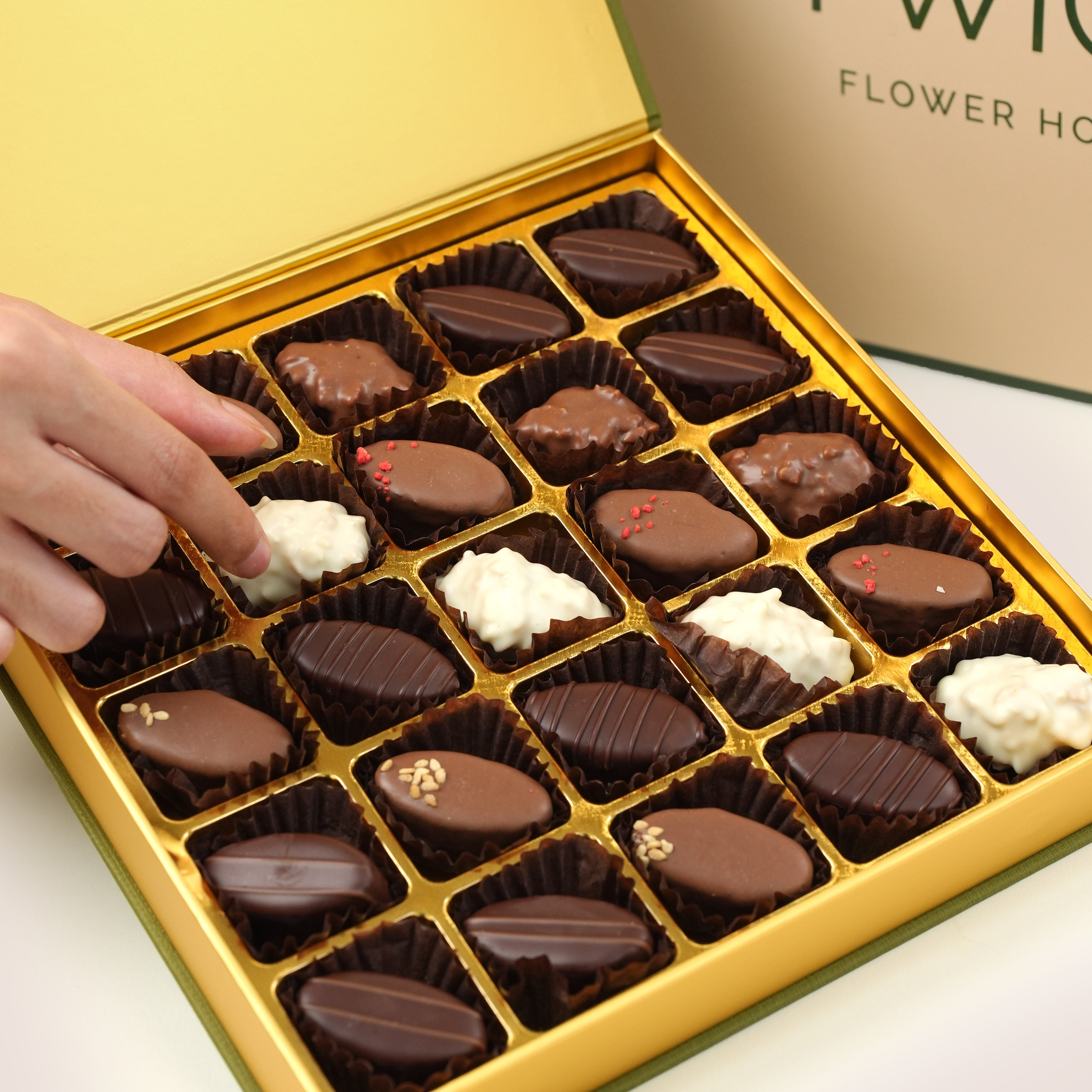 White Harmony Bouquet with Bateel Date Chocolates | Elegant Gift Bundle Dubai