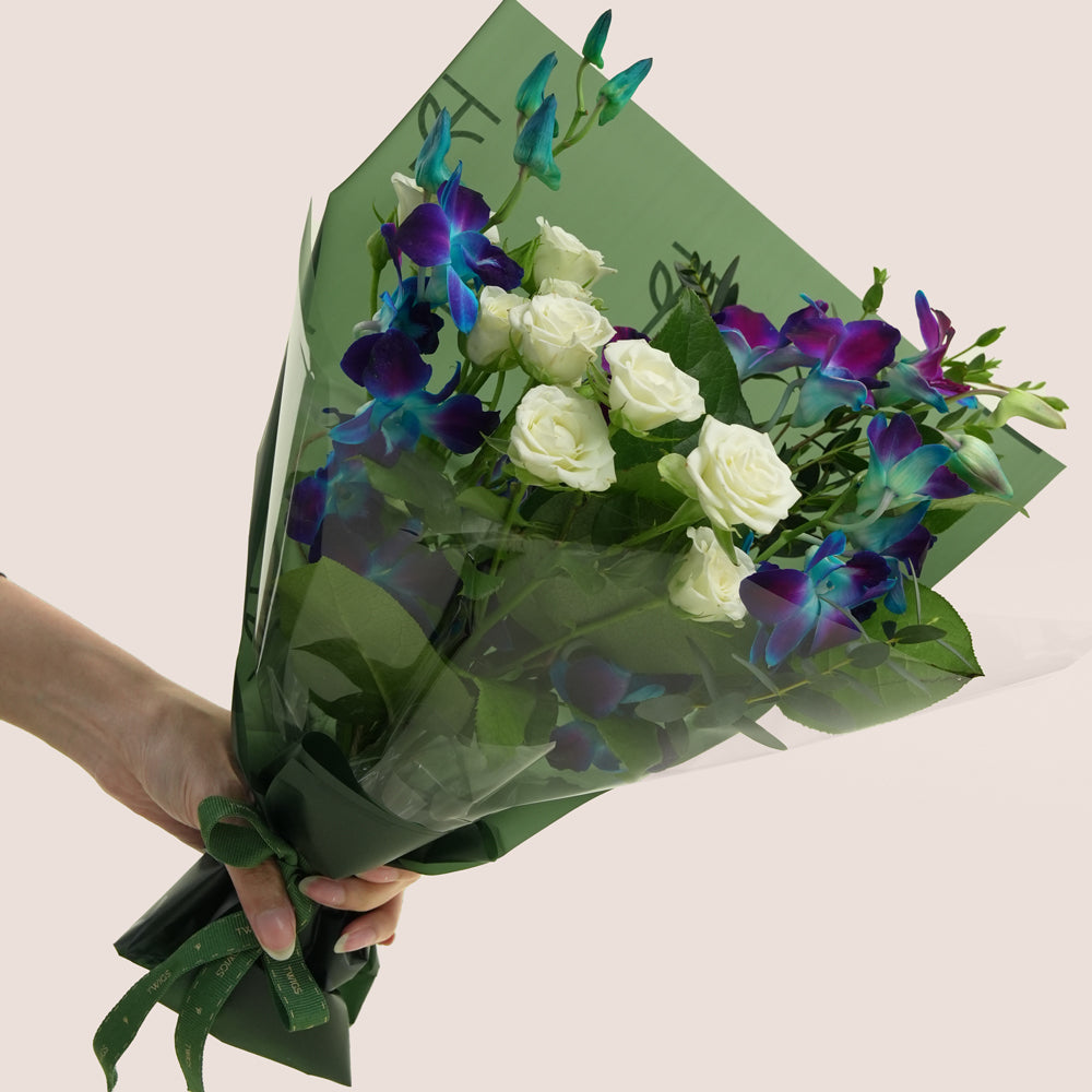 blue and white bouquet