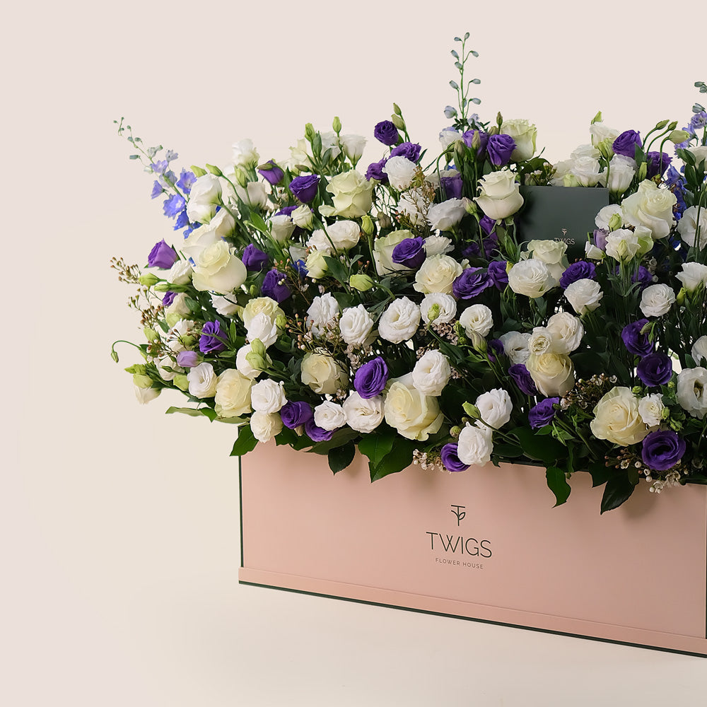 Lavender Charm Garden Box – Luxurious Floral Beauty