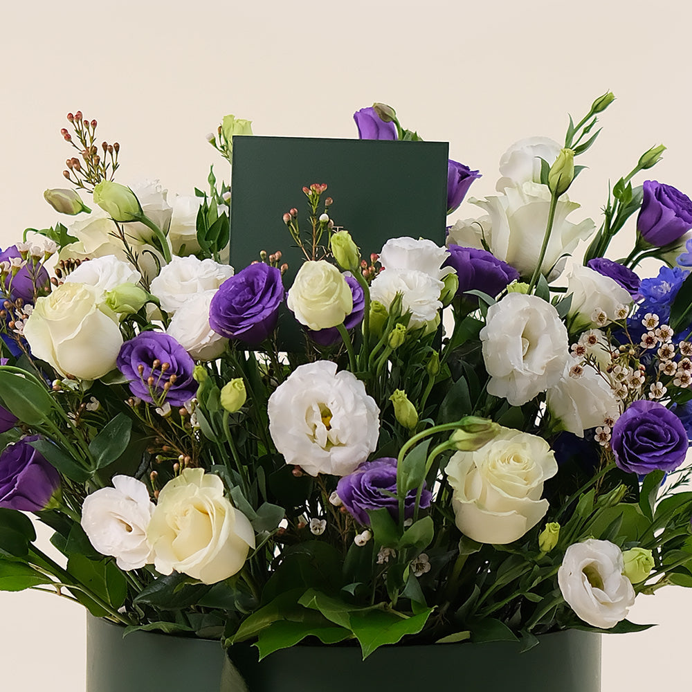 Lavender Elegance Grande – Luxurious Flowers For Any Occasion