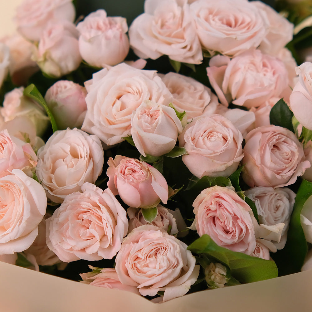 Bombastic Roses Soft Pink Flowers Hand Bouquet | Luxury Flower Delivery UAE – TWIGS