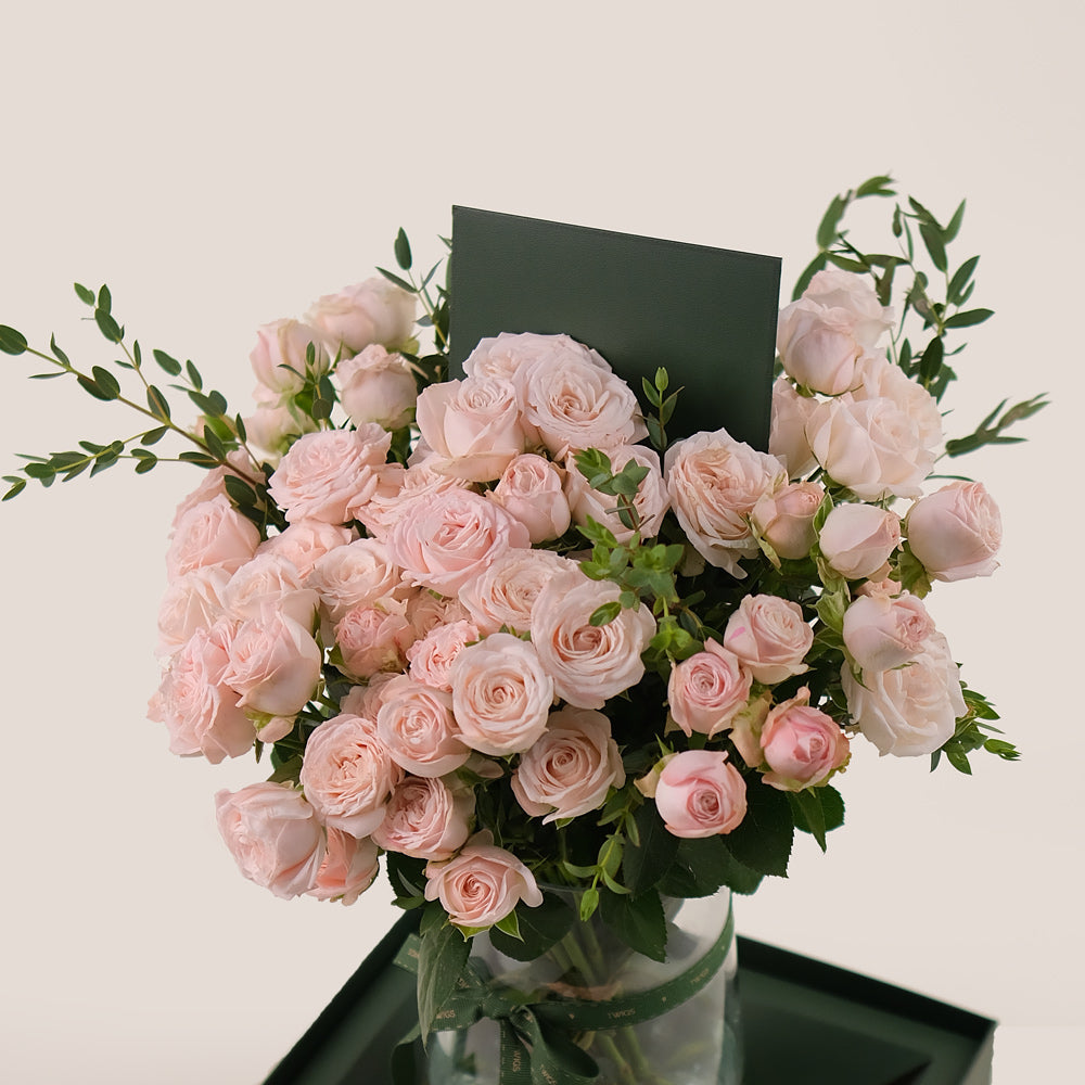 Bombastic Elegance – Luxury Flowers in a Signature Vase Holder