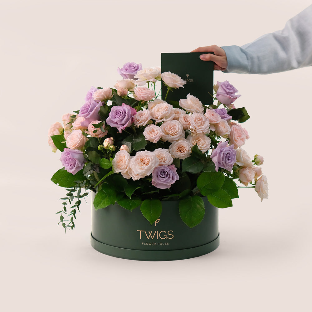 Elegant Lavender Delight Grande Round Box – Roses & Balloons Bundle - A Perfect Gifting Experience for Every Occasion