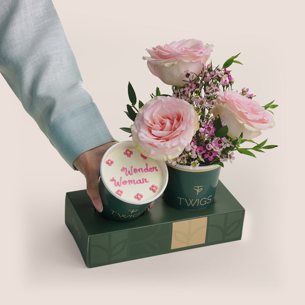 Women’s Day Flower & Cake Cup Surprise - Wonder Woman