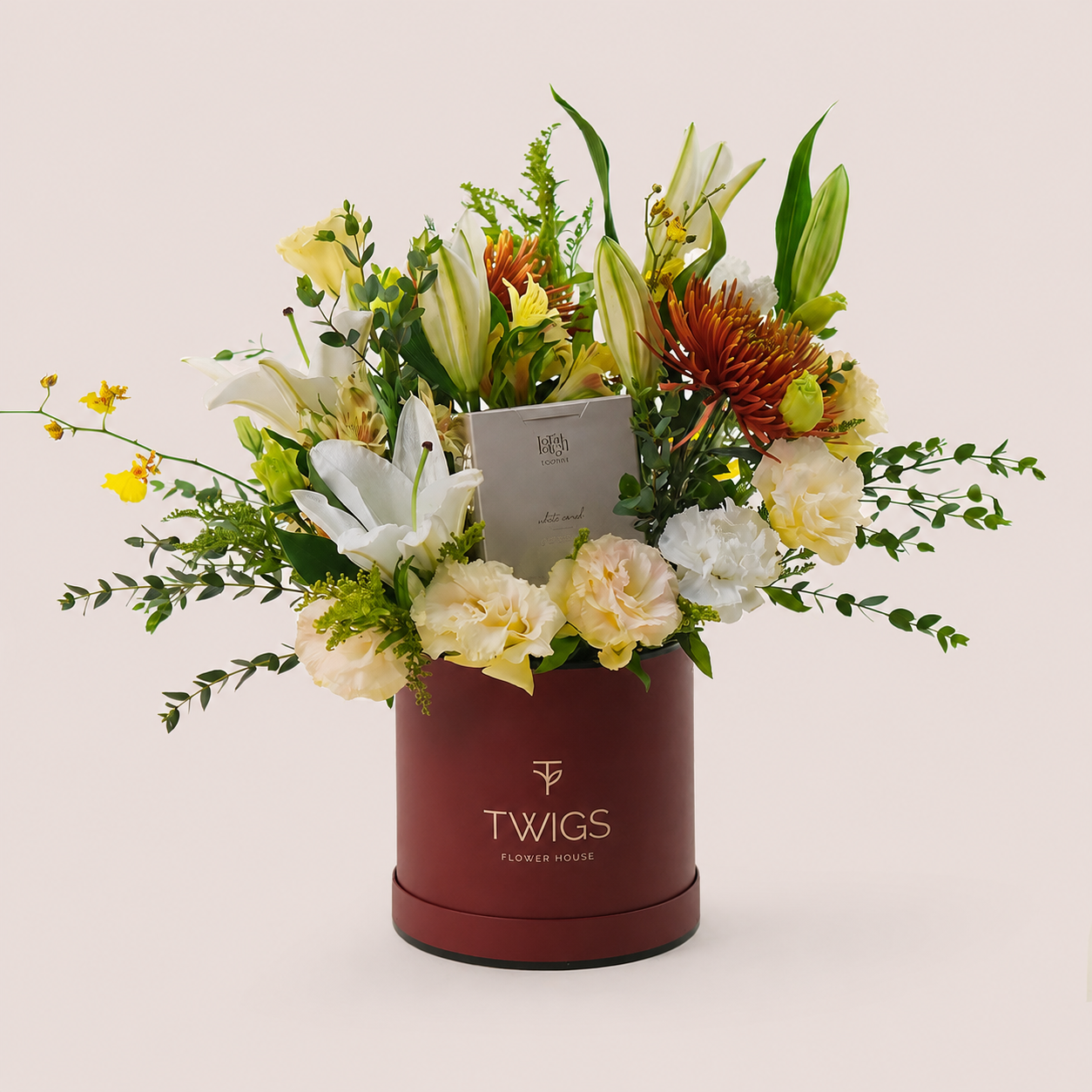 Deluxe Mix Flower Box & Lootah White Musk (3ml) Bundle – A Pure and Elegant Gift of Blooms and Fragrance