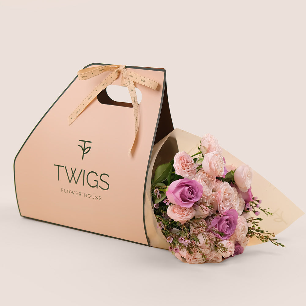 Emirati Women’s Day Flower Bouquet | بنت الإمارات Sleeve