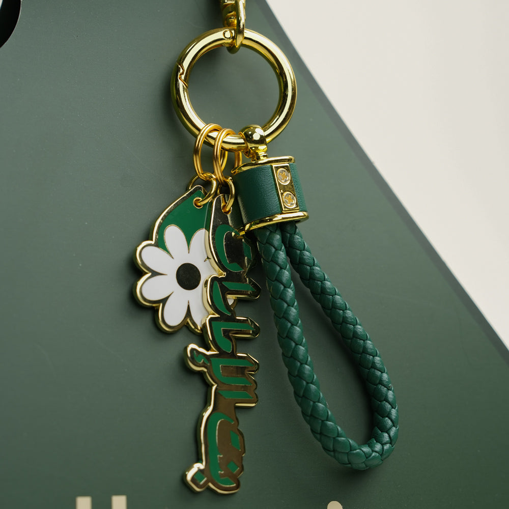 Emirati Women’s Day Hand Bouquet | بنت الإمارات Sleeve with Themed Keychain charm