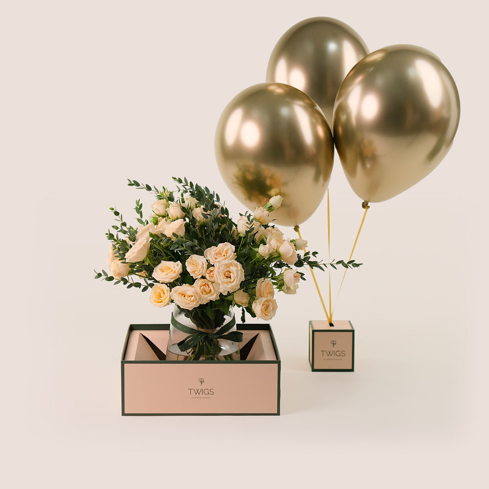 Cream Salinero Spray Roses Vase & Chrome Balloons Bundle