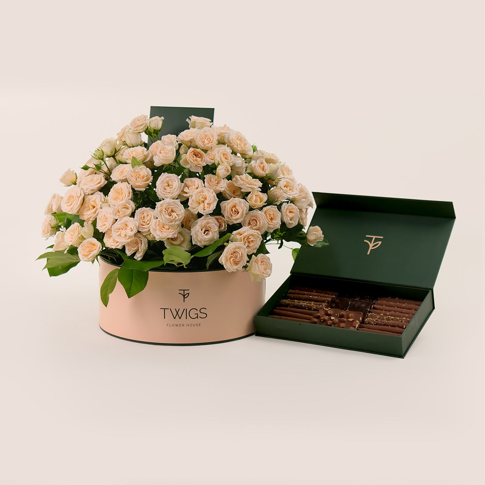 Cream Salinero Roses in a Flower Grande Round Box & Artisanal Chocolate Bundle – A Luxurious Gift of Beauty and Sweetness