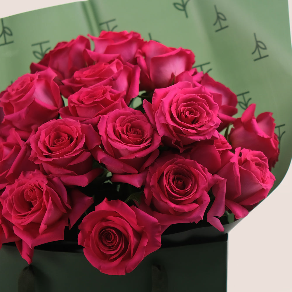 Pink Floyd Roses – Hand Bouquet with Hello Beautiful Topper– A Bold and Beautiful Flower Arrangement