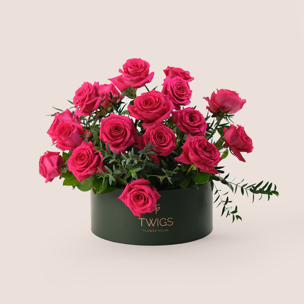 Grande Hot Pink Roses Round Box – A Modern Touch of Luxury