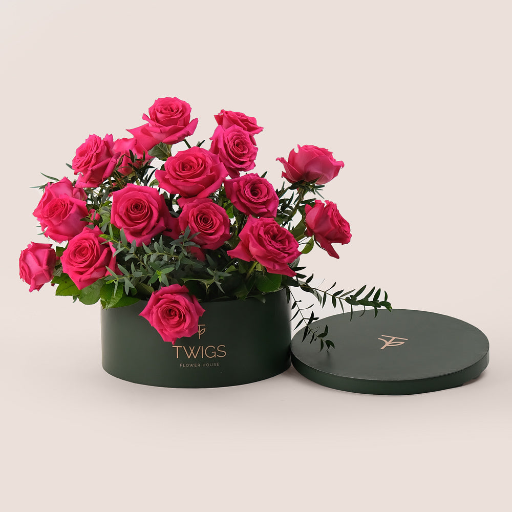 Grande Hot Pink Roses Round Box – A Modern Touch of Luxury