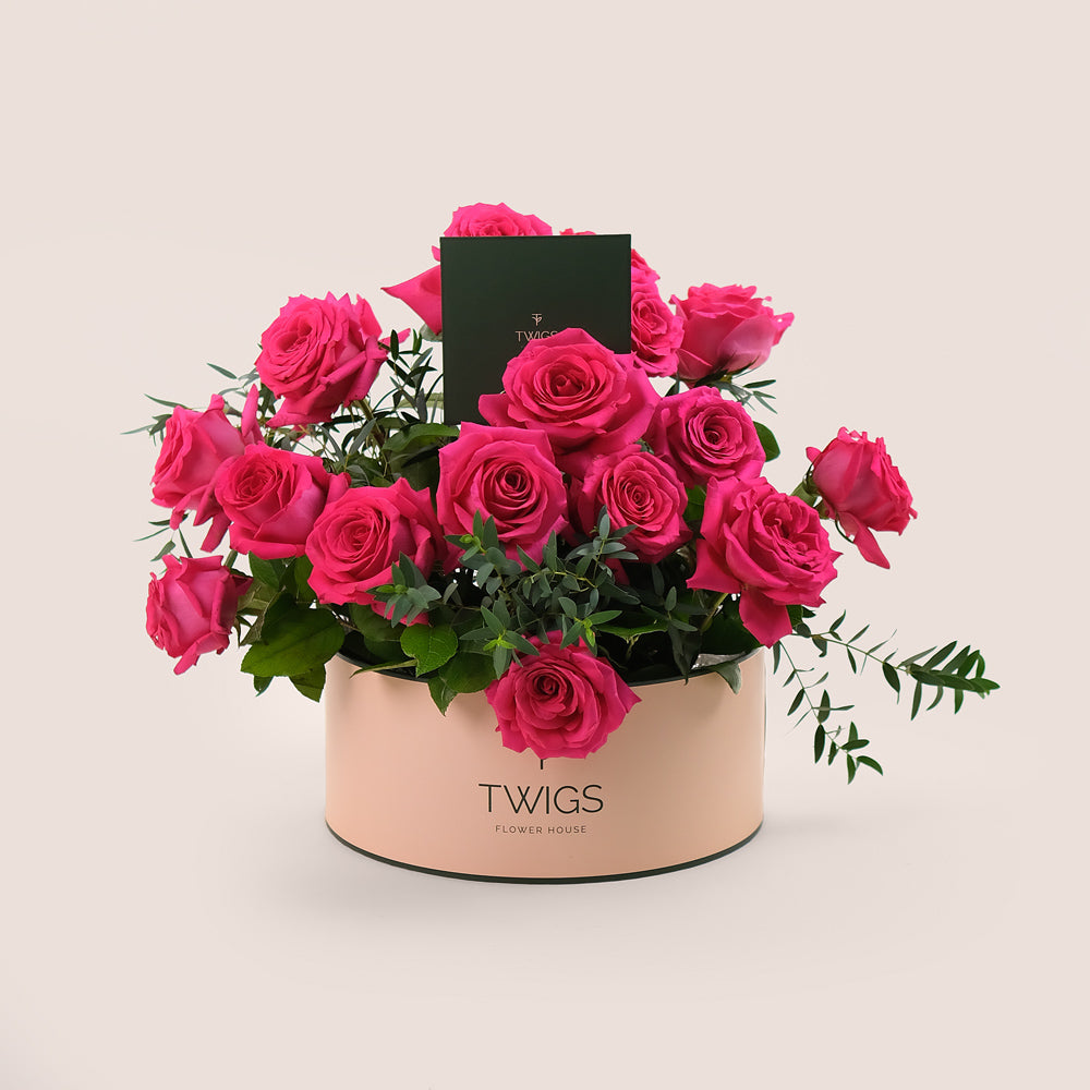 Grande Hot Pink Roses Round Box – A Modern Touch of Luxury