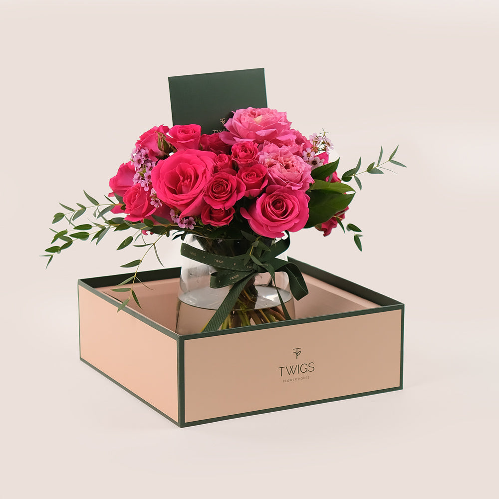 Julieta Cerise & Pink Floyd Roses in a Flower Vase – Petite Brilliance with a Bold Pop of Color