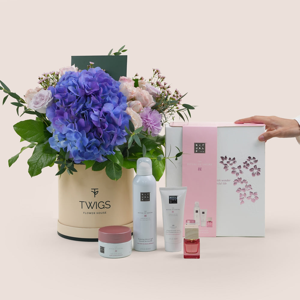 Floral arrangement,with Rituals of sakura 