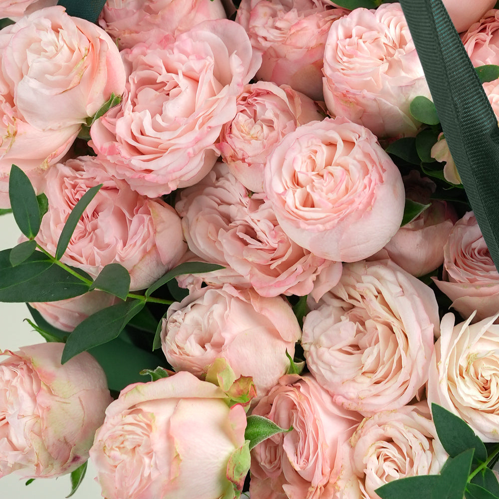 Pink Bombastic roses with rituals skin care  products