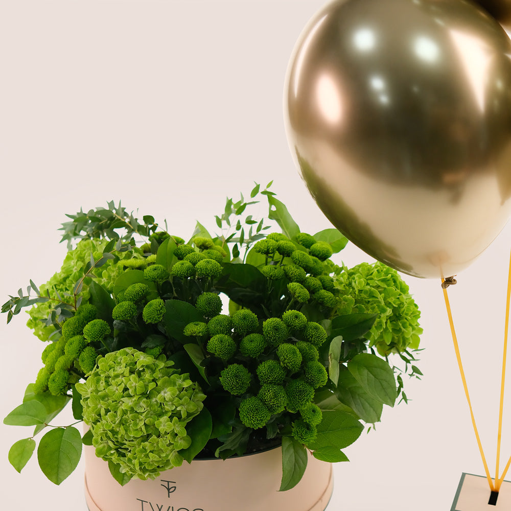 Grande Green Flowers Round Box & Gold Chrome Balloons Bundle – A Refreshing Gift of Elegance and Celebration