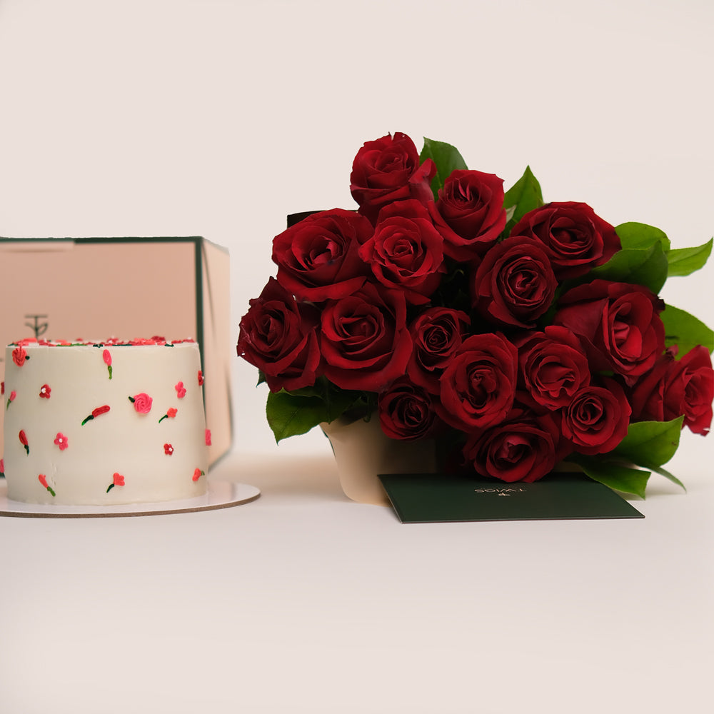 Love Red Roses Bunch and Cake Bundle