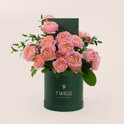 Juliet Peach Spray Roses in TWIGS Deluxe Round Flower Box – Soft Elegance in a Luxury Gift Box
