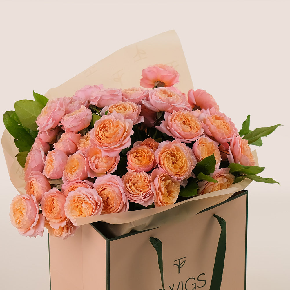 Peach Juliet Spray Roses Hand-Tied Bouquet – Soft Elegance in a Chic TWIGS Flower Bag