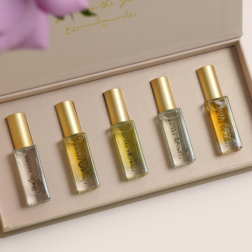 Light of Sakina Perfume Oil Set