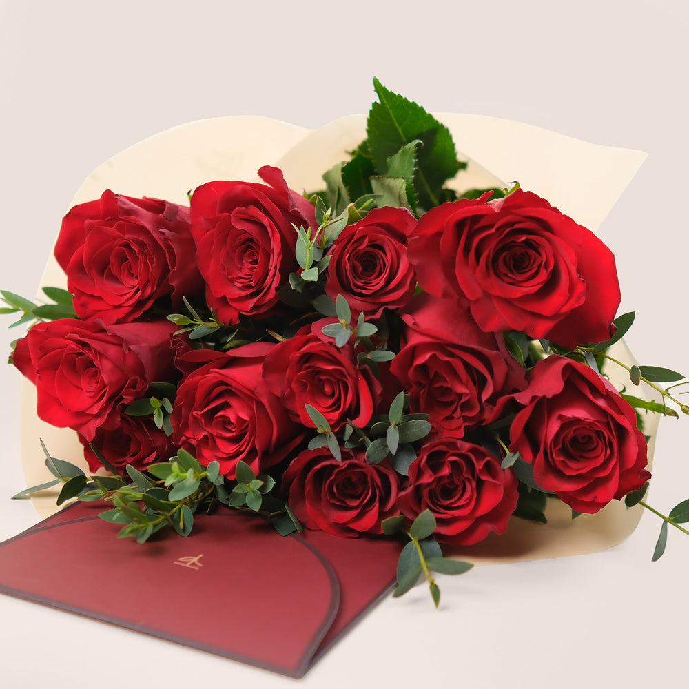 valentine’s day luxury red rose bundle floral gift uae