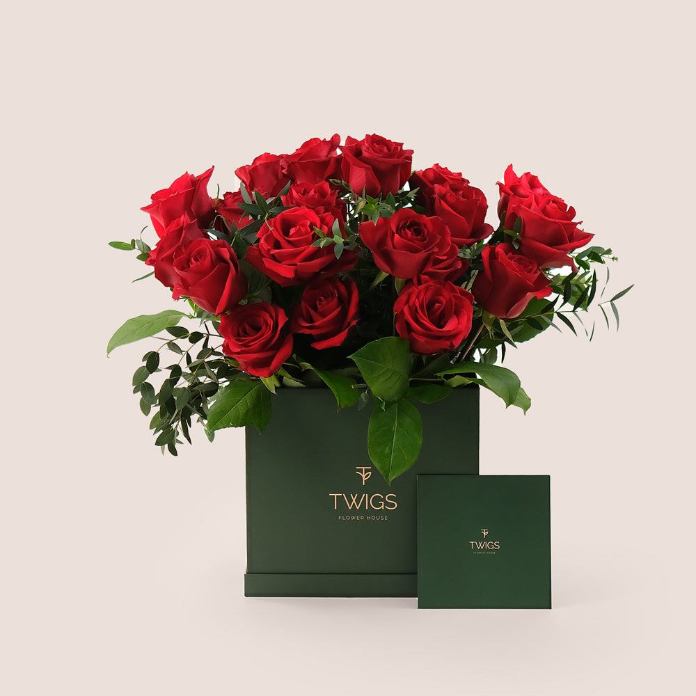 Premium Red Roses – Elegant Square Flower Box – An Elegant Gift of Timeless Beauty