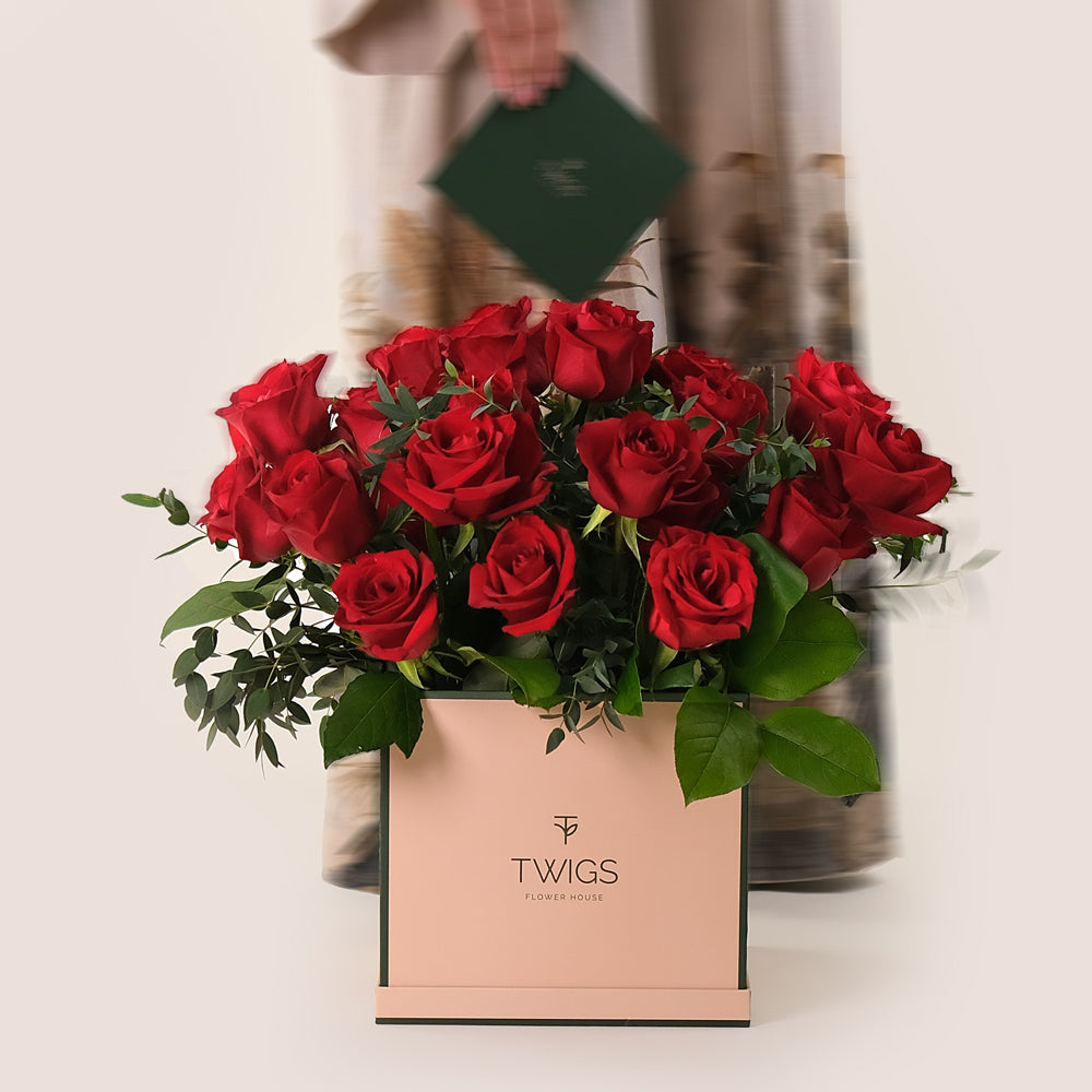 Premium Red Roses – Elegant Square Flower Box – An Elegant Gift of Timeless Beauty