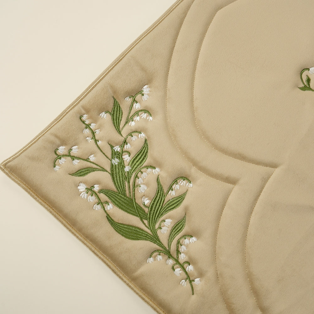 Amber Elegance Garden Box with Beige Velvet Embroidered Prayer Mat