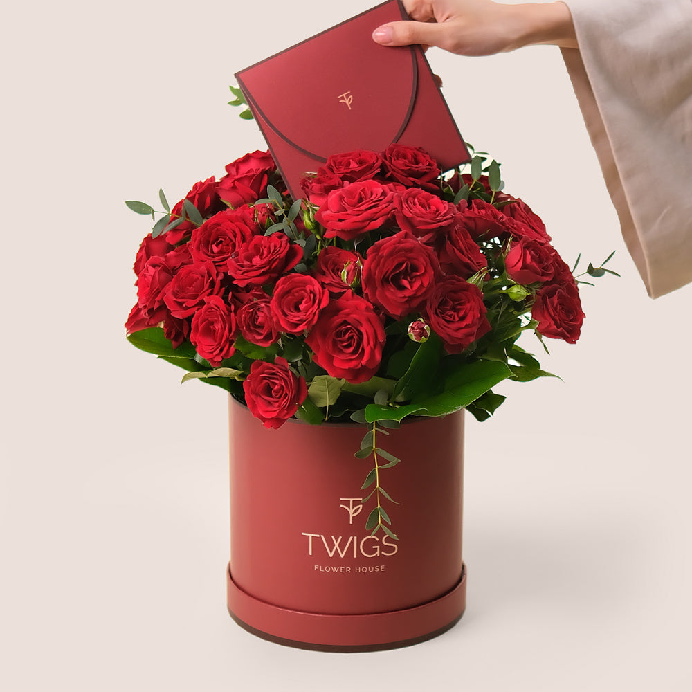 Very Red Passion – Limited Edition Luxury Rose Box