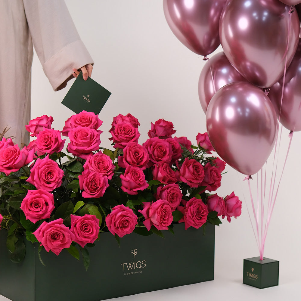 Fuchsia Luxe Garden Bundle – Roses & Balloons– The Most Luxurious Gift for Every Celebration