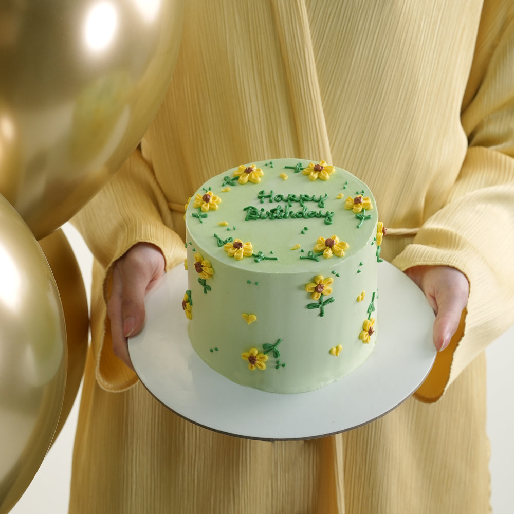 Birthday flowers with sunflower cake 