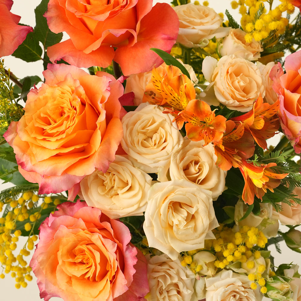 Amber Elegance – Luxury Ramadan Flower Arrangement | UAE Same-Day Delivery