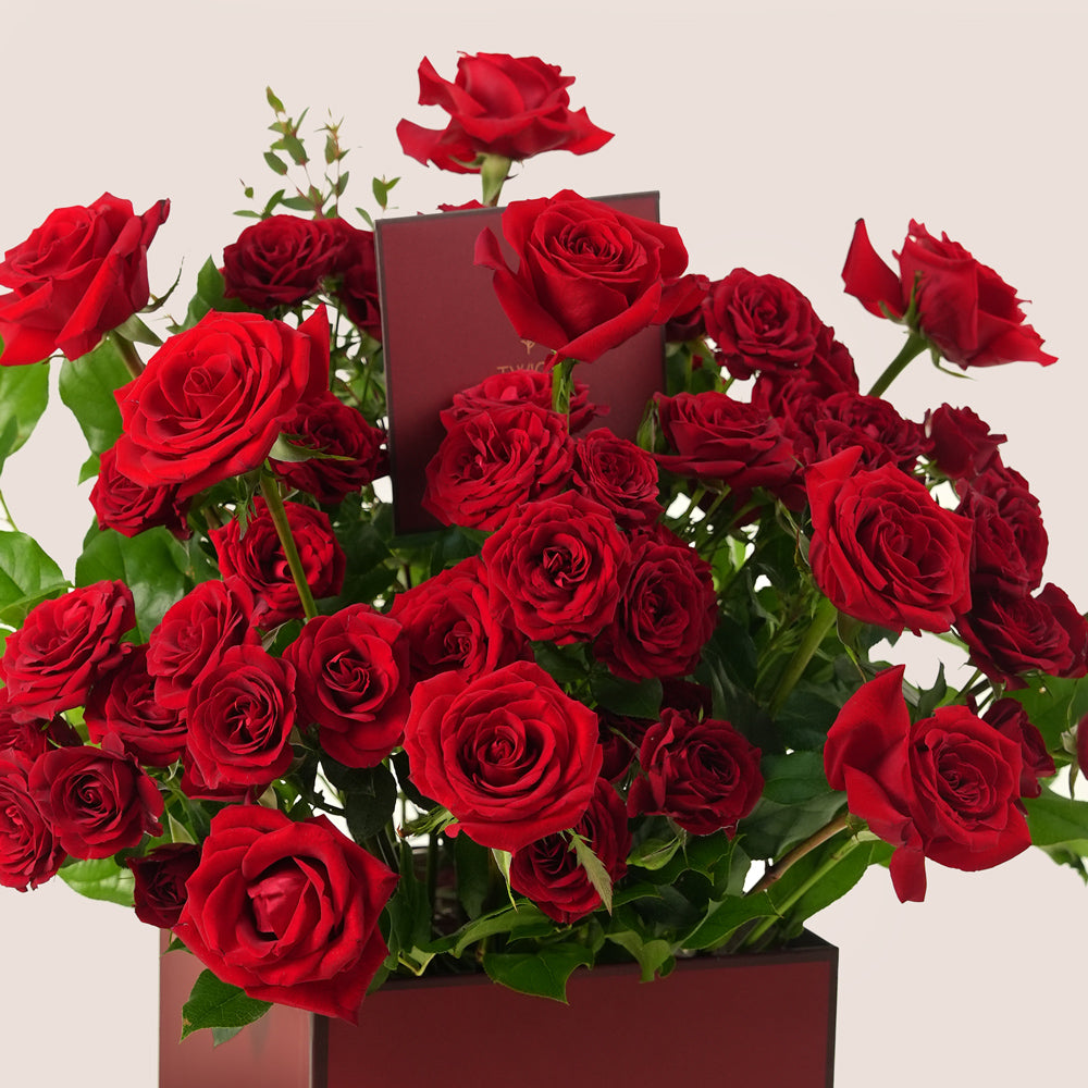 luxury valentine rose arrangement in square box for flower delivery dubai