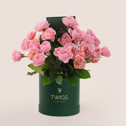 Deluxe Pink Garden Spray Roses Flower Box – A Bouquet of Timeless Elegance