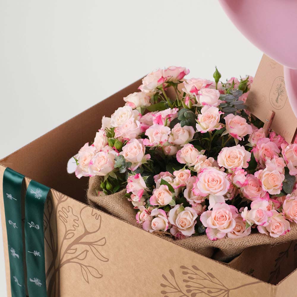 Reflex Spray Roses Flowers Surprise Box