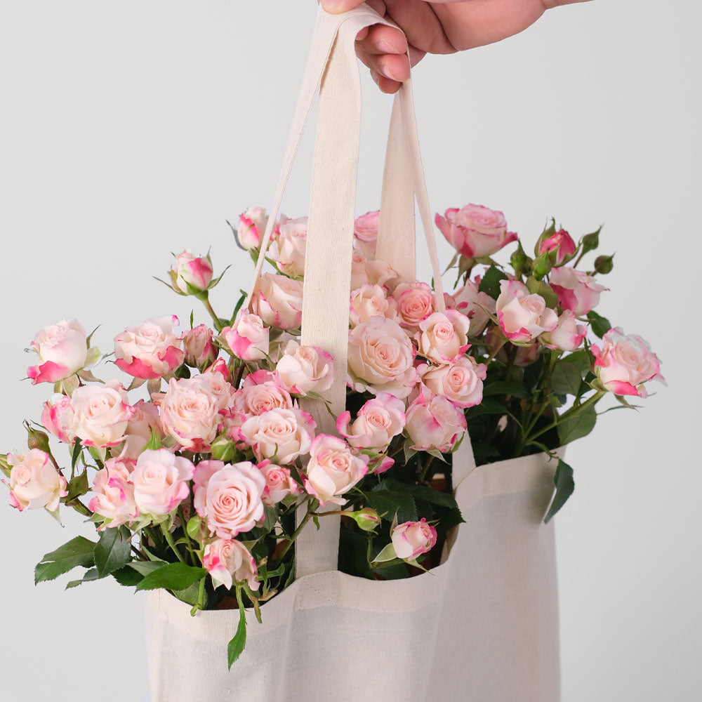 Relex Roses Reflex Spray Roses in a Tote Bag | A Unique Gift Idea – TWIGS