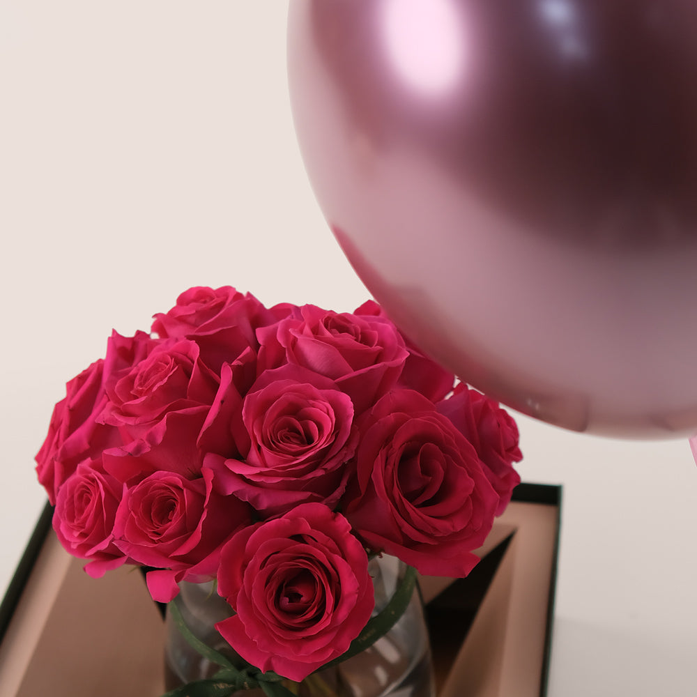 Fuchsia Luxe Bundle – Petite Roses & Balloons– The Most Elegant Gifting Option