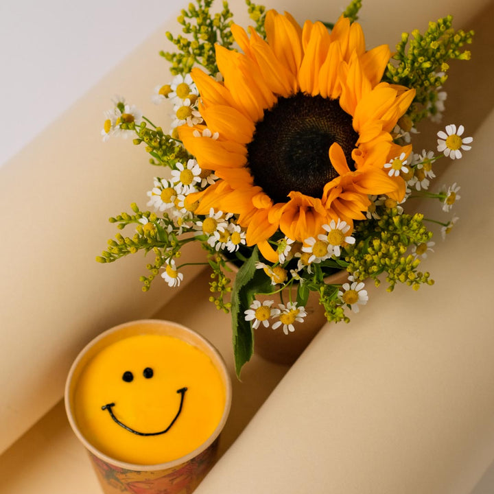 Sunflower & Smile vanilla Cup Cake Combo