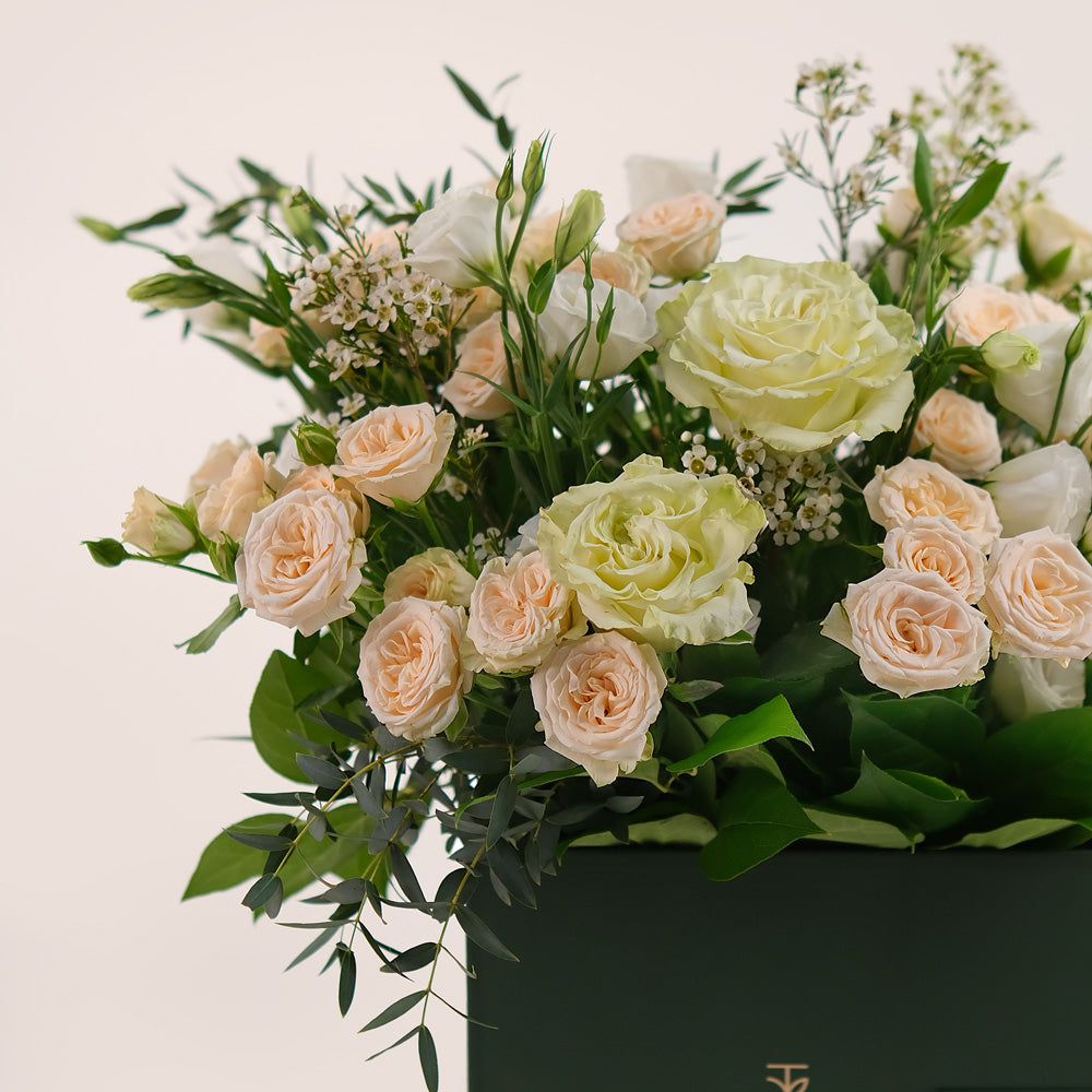 Pastels in a Chic Flower Box – A Timeless Floral Keepsake